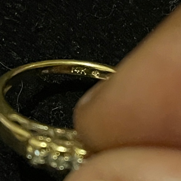 Elegant Gold and Silver Diamond Ring Size 7 - Picture 7 of 17